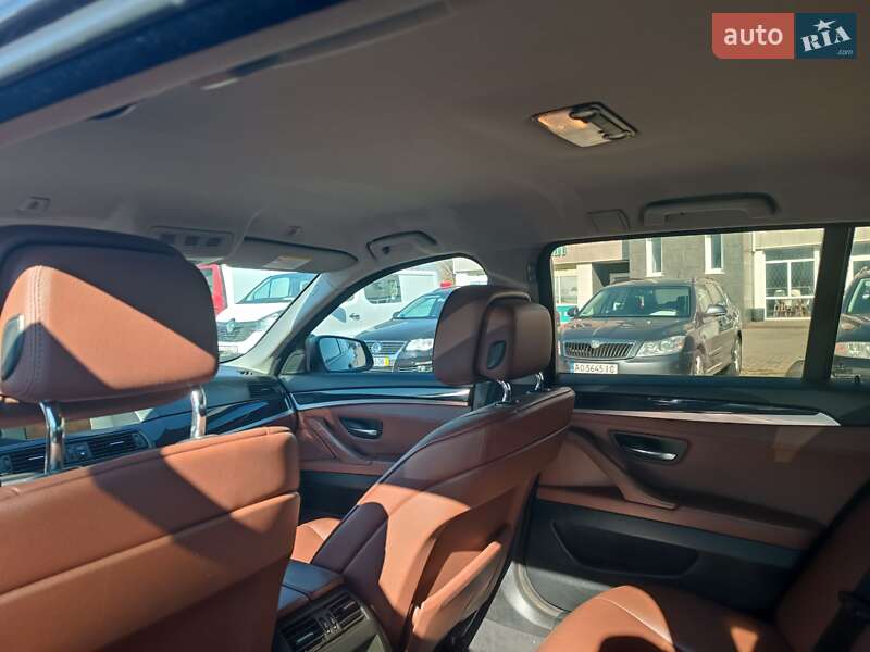 Универсал BMW 5 Series 2012 в Хусте
