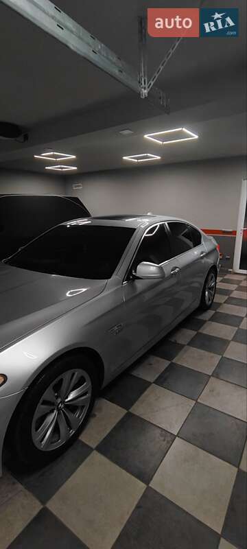 BMW 5 Series 2012 BMW 5 Series 2012