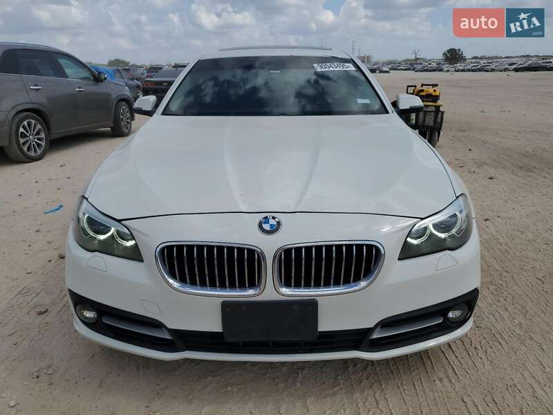 Седан BMW 5 Series 2015 в Дніпрі