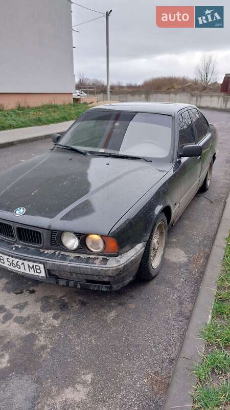 Седан BMW 5 Series 1994 в Вінниці