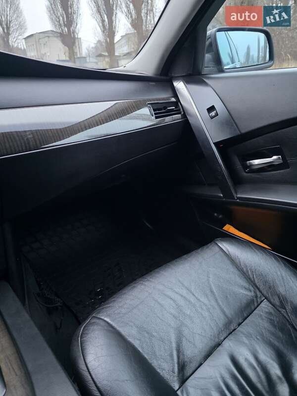 Седан BMW 5 Series 2004 в Чернигове