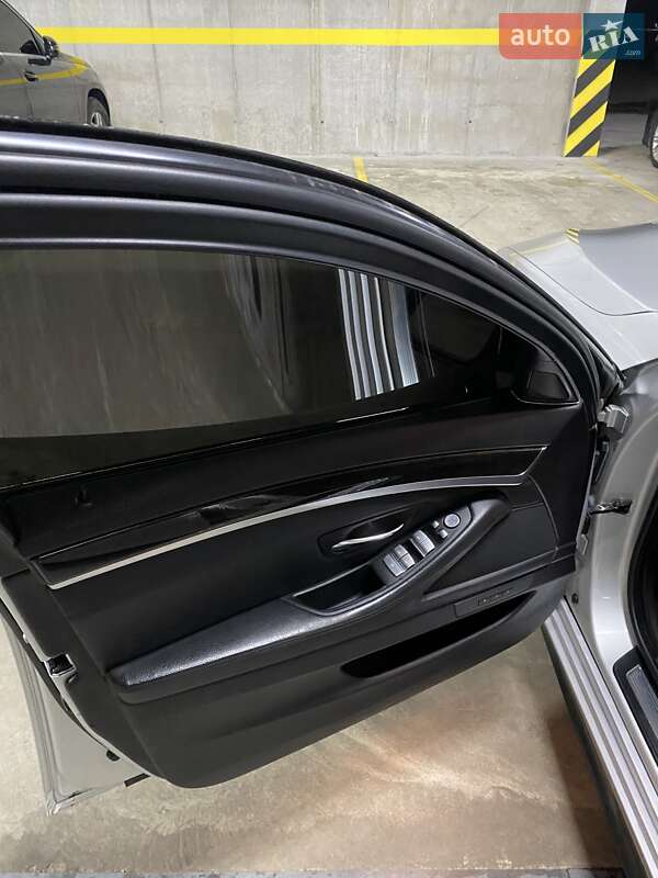 Седан BMW 5 Series 2010 в Дніпрі фото 25 Седан BMW 5 Series 2010 в Дніпрі