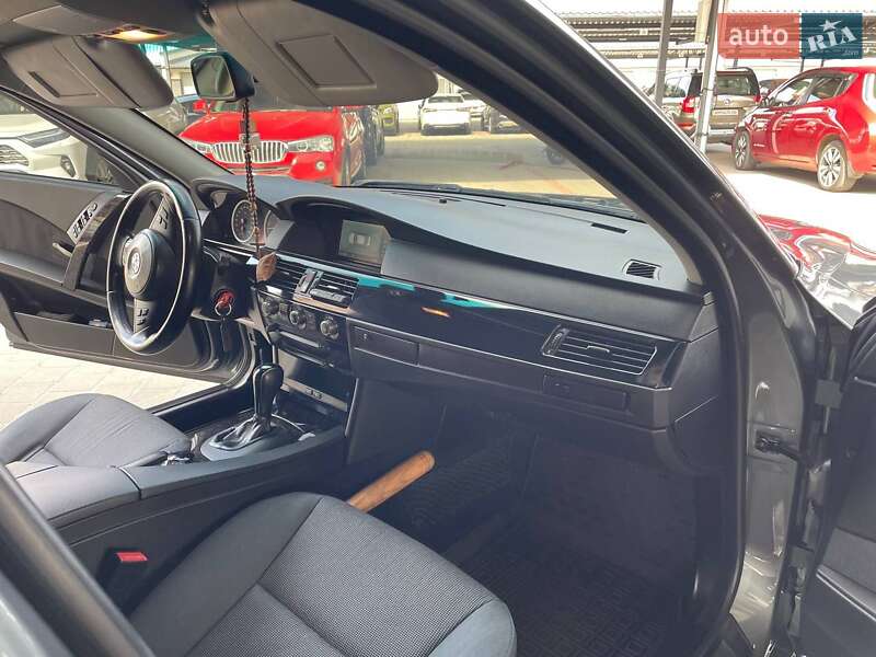 Седан BMW 5 Series 2005 в Житомире