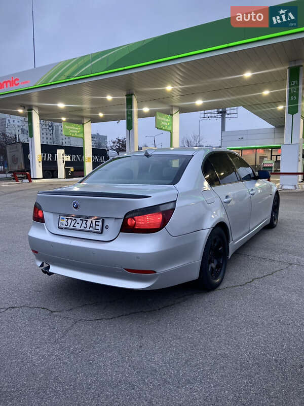 Седан BMW 5 Series 2003 в Запорожье