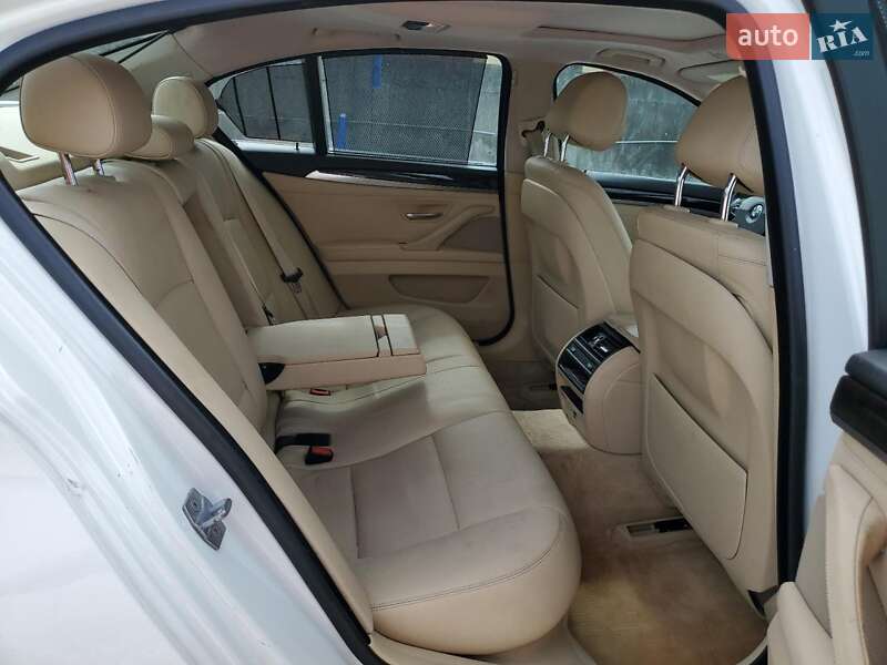 Седан BMW 5 Series 2014 в Сумах