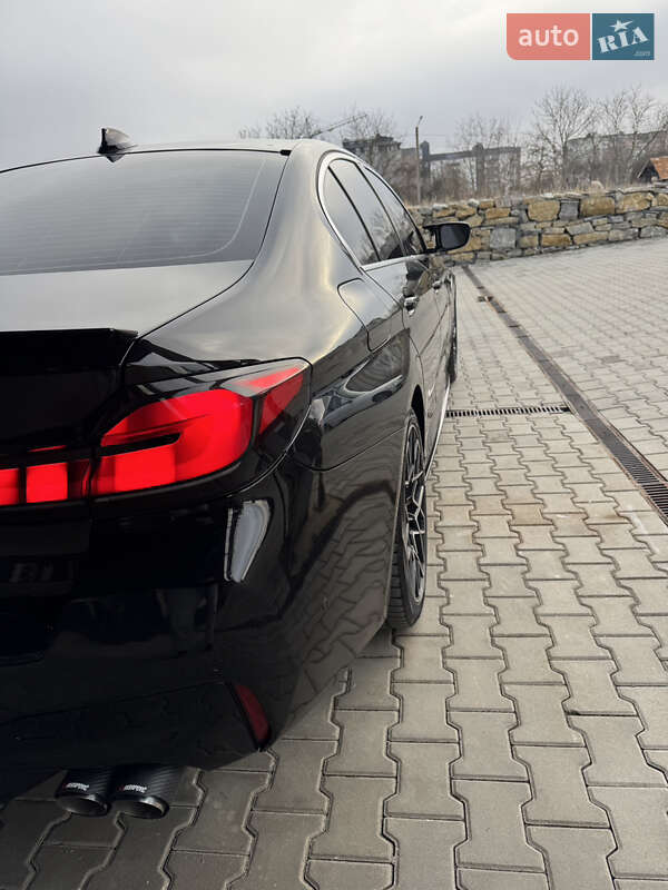 Седан BMW 5 Series 2021 в Брошневі-Облозі