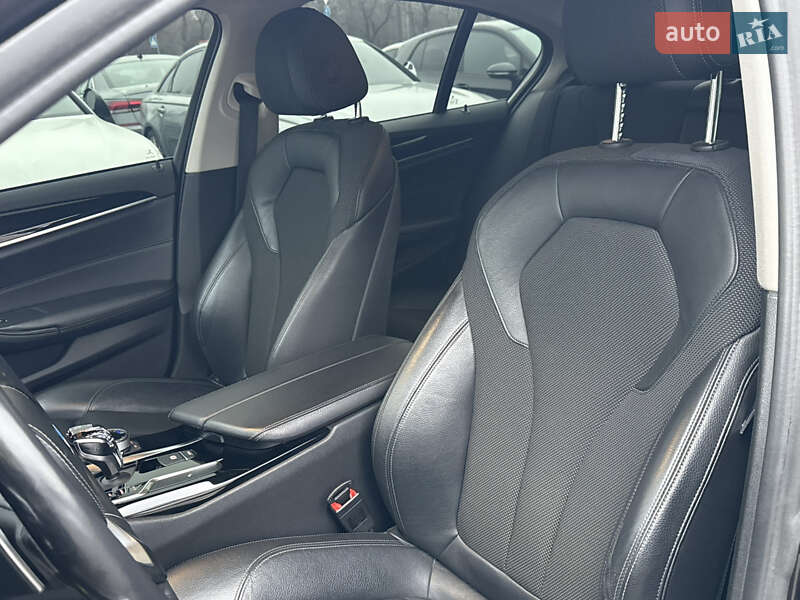 Седан BMW 5 Series 2018 в Києві фото 39 Седан BMW 5 Series 2018 в Києві