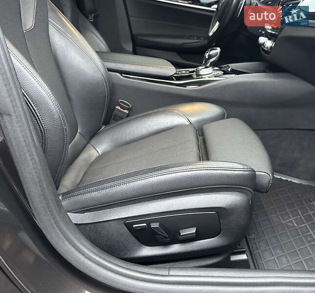 Седан BMW 5 Series 2018 в Києві фото 54 Седан BMW 5 Series 2018 в Києві