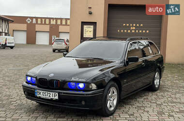 Универсал BMW 5 Series 2001 в Ровно