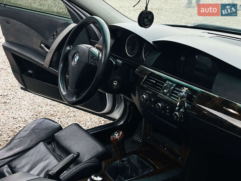 Седан BMW 5 Series 2004 в Харкові