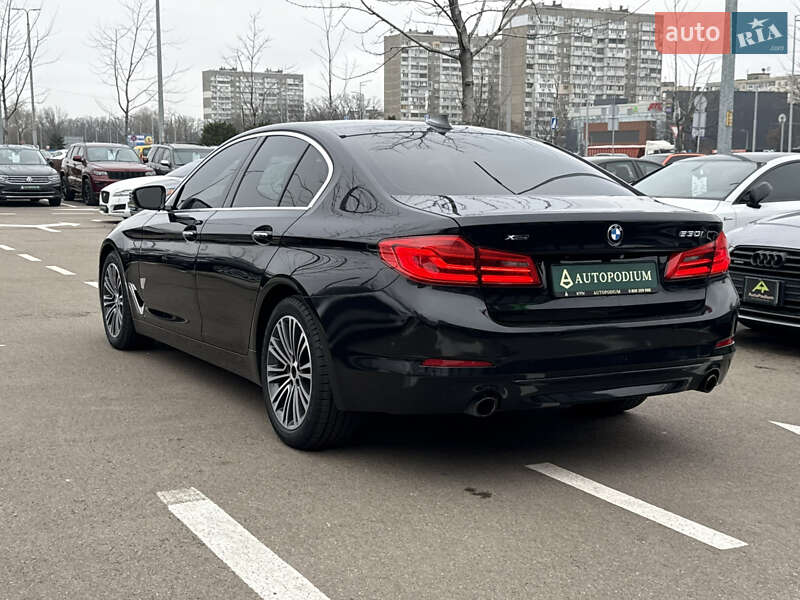 Седан BMW 5 Series 2017 в Киеве