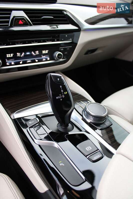 Седан BMW 5 Series 2016 в Черкасах фото 21 Седан BMW 5 Series 2016 в Черкасах