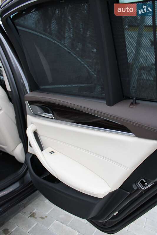 Седан BMW 5 Series 2016 в Черкасах фото 39 Седан BMW 5 Series 2016 в Черкасах
