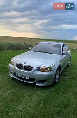 Седан BMW 5 Series 2004 в Новояворівську