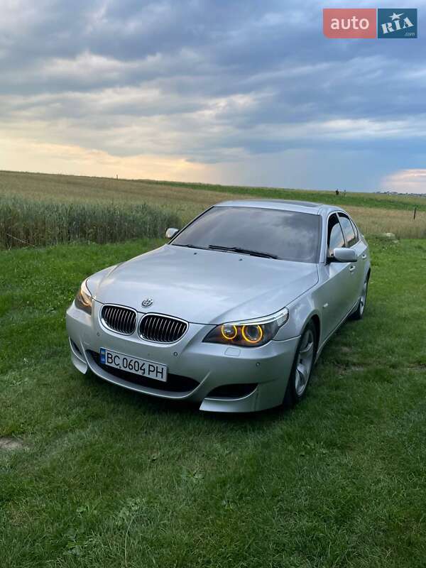 Седан BMW 5 Series 2004 в Новояворовске фото Седан BMW 5 Series 2004 в Новояворовске