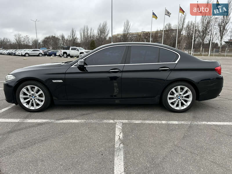 Седан BMW 5 Series 2015 в Дніпрі