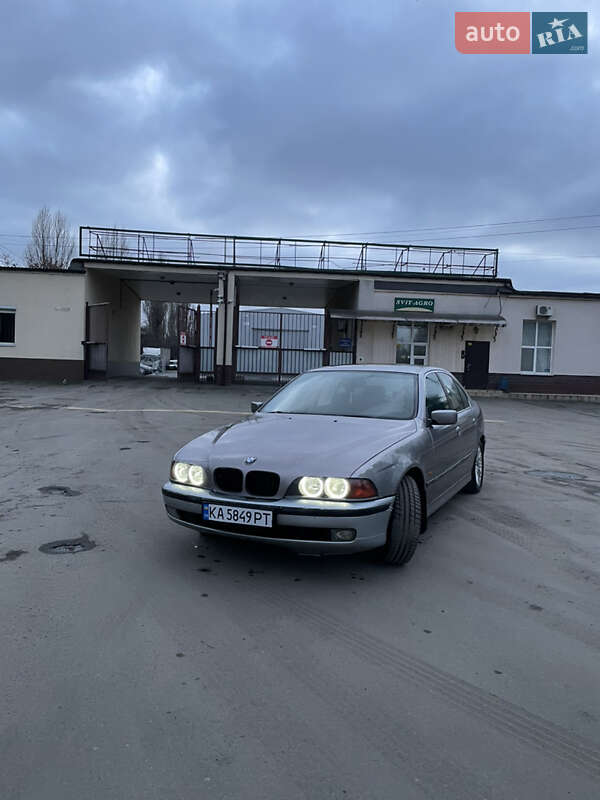 BMW 5 Series 1998 BMW 5 Series 1998
