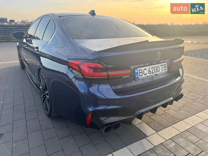 Седан BMW 5 Series 2017 в Мукачево