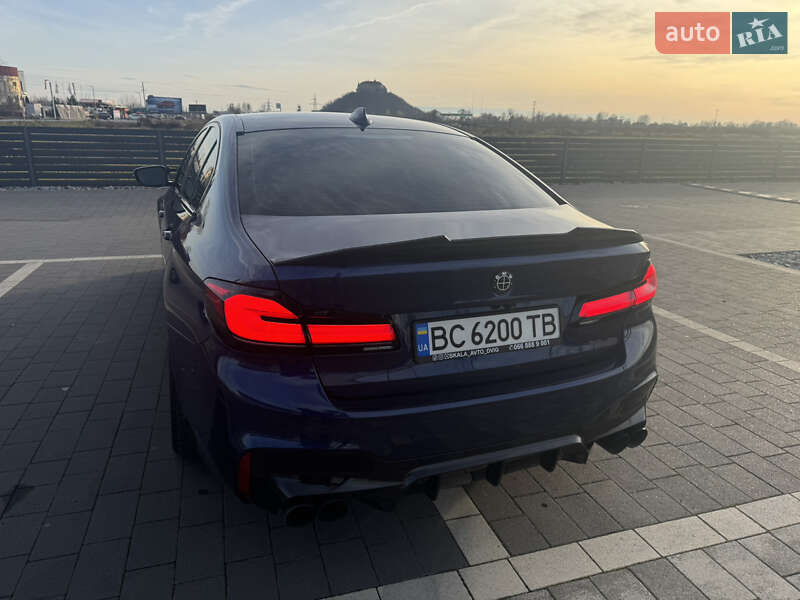 Седан BMW 5 Series 2017 в Мукачево