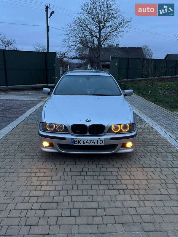 BMW 5 Series 2000