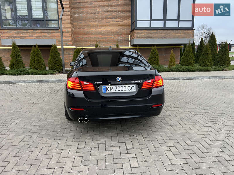Седан BMW 5 Series 2013 в Гайсине