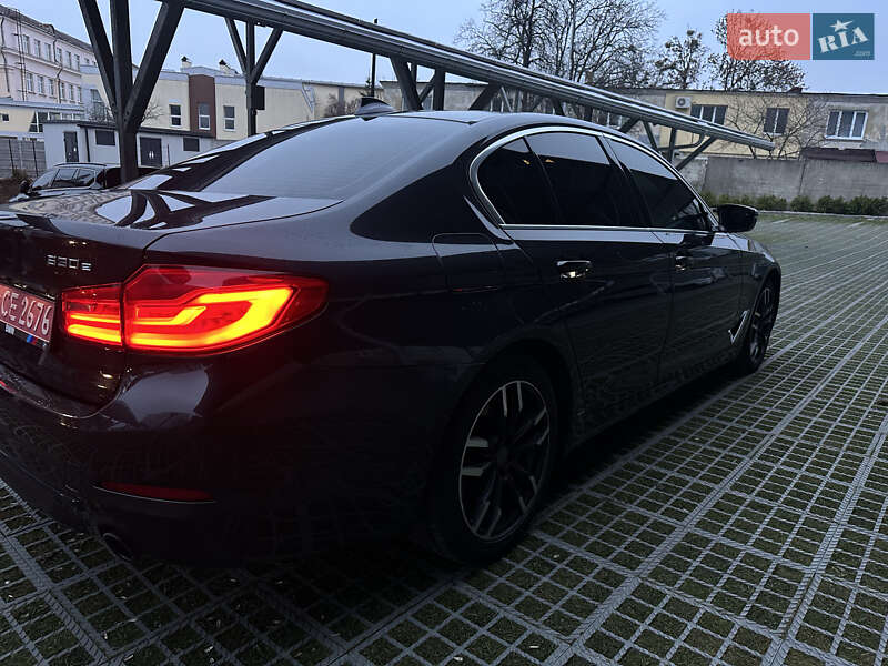 Седан BMW 5 Series 2018 в Львові