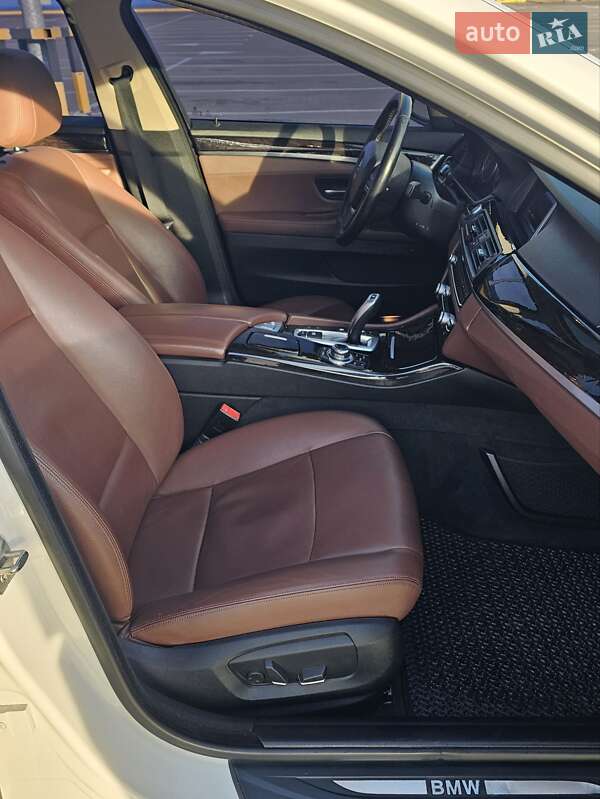 Седан BMW 5 Series 2014 в Киеве фото 17 Седан BMW 5 Series 2014 в Киеве