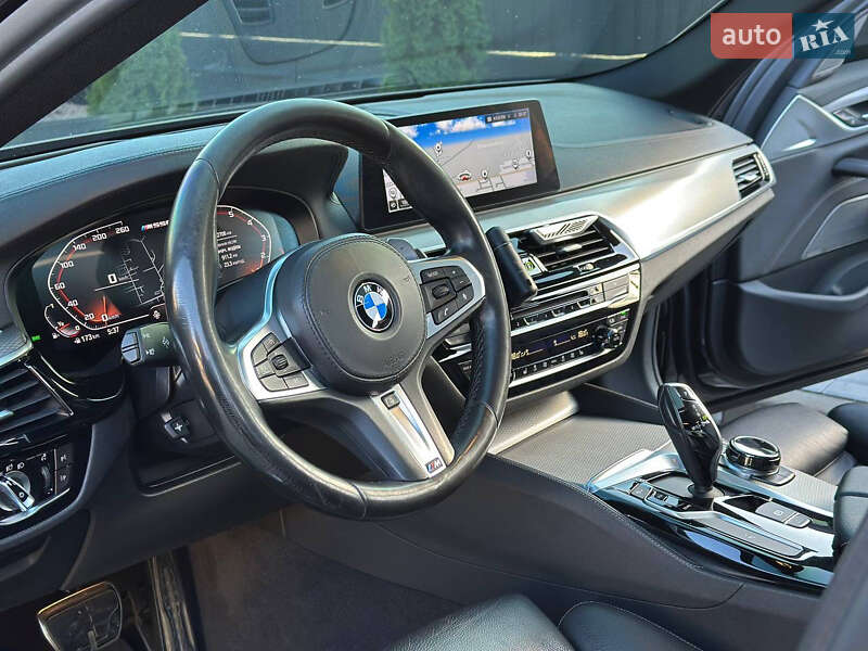 Седан BMW 5 Series 2017 в Днепре