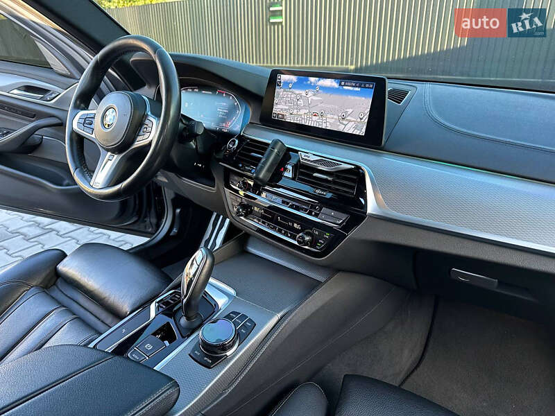 Седан BMW 5 Series 2017 в Днепре