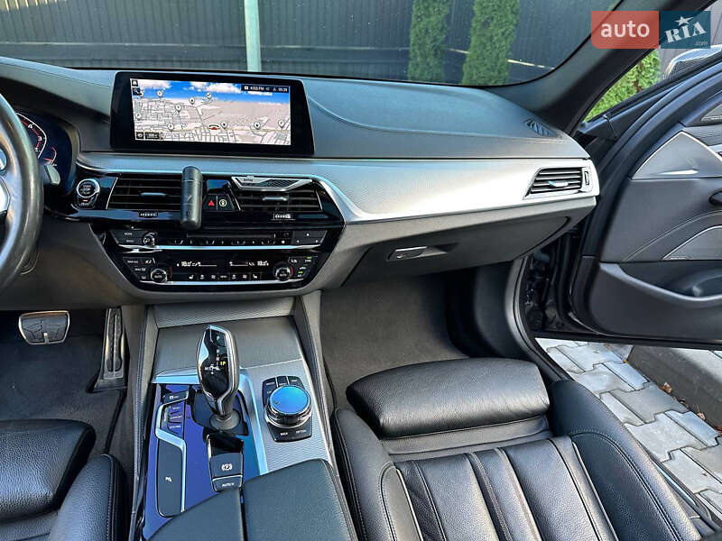 Седан BMW 5 Series 2017 в Днепре