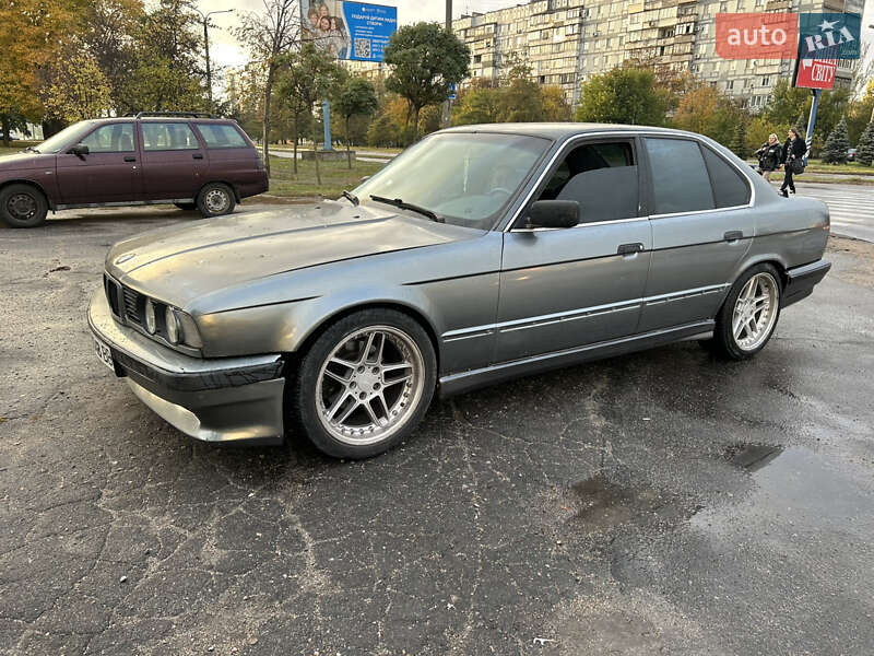 BMW 5 Series 1990 BMW 5 Series 1990