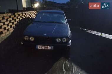 Седан BMW 5 Series 1991 в Белгороде-Днестровском
