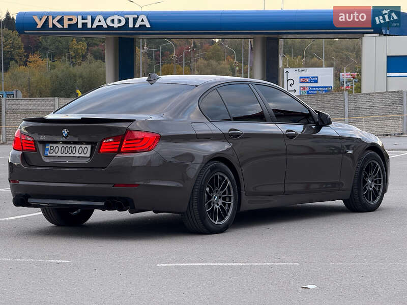 Седан BMW 5 Series 2012 в Тернополе