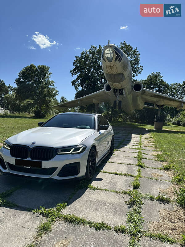 Седан BMW 5 Series 2021 в Киеве фото 4 Седан BMW 5 Series 2021 в Киеве