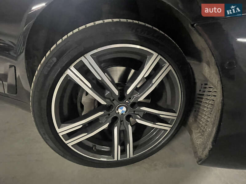 Седан BMW 5 Series 2017 в Львове