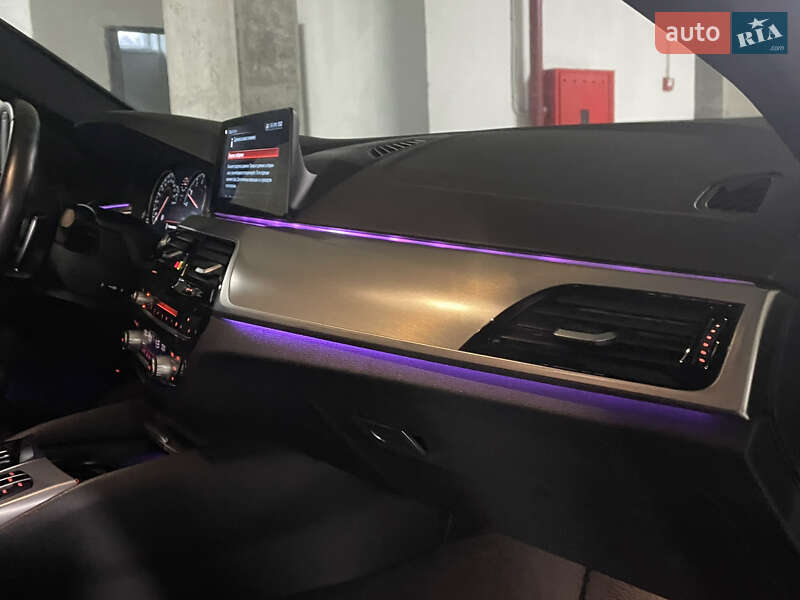 Седан BMW 5 Series 2017 в Львове