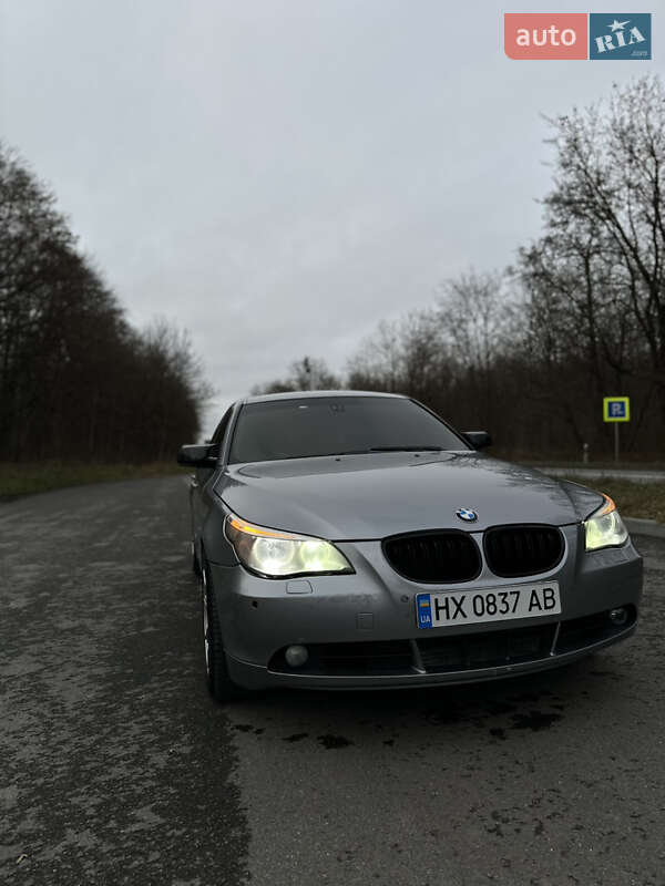 Седан BMW 5 Series 2003 в Хмельницком
