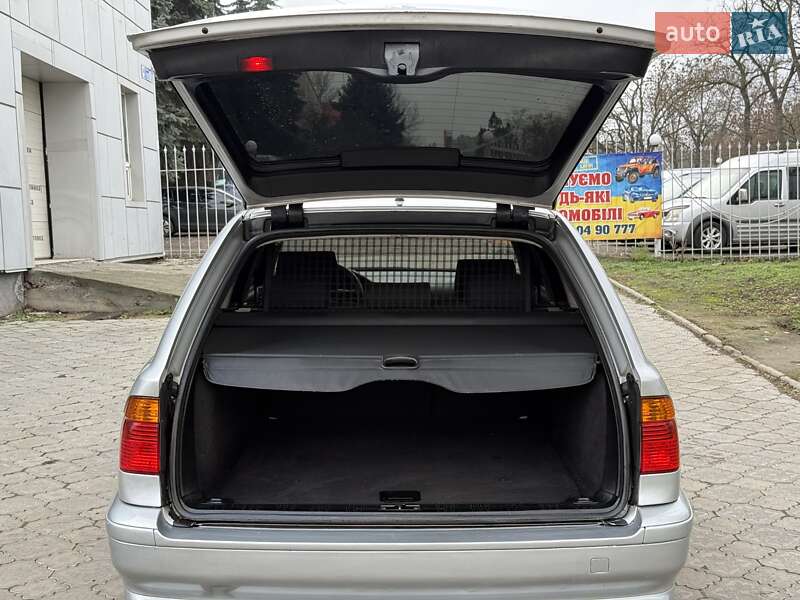 Универсал BMW 5 Series 2001 в Николаеве фото 16 Универсал BMW 5 Series 2001 в Николаеве