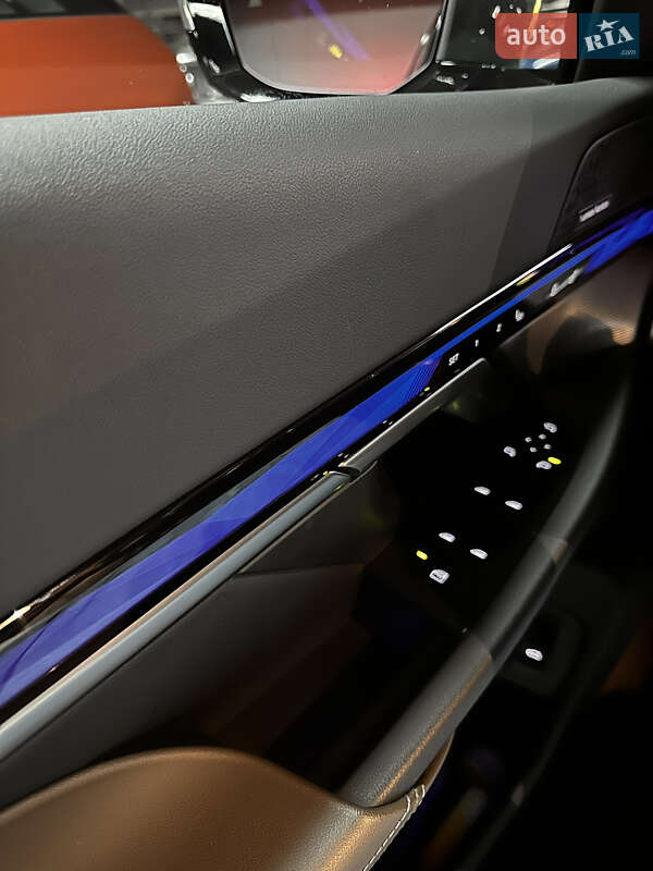 Седан BMW 5 Series 2024 в Киеве