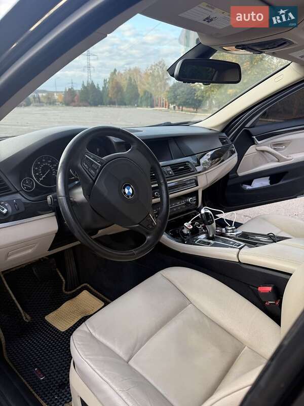 Седан BMW 5 Series 2011 в Кривому Розі