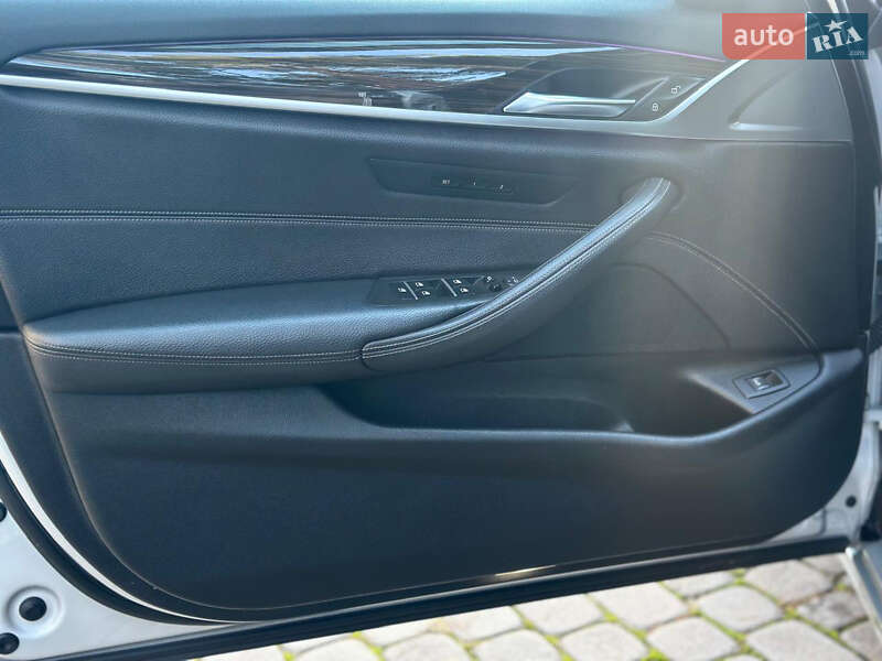 Седан BMW 5 Series 2018 в Львові фото 21 Седан BMW 5 Series 2018 в Львові