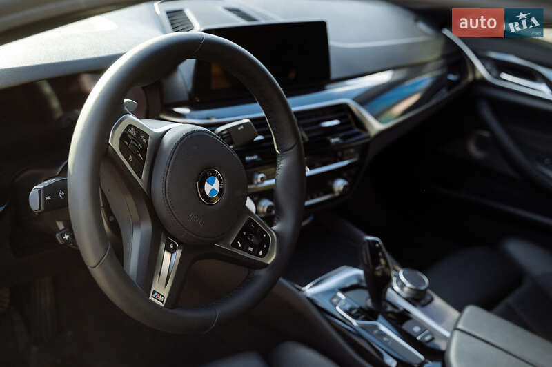Седан BMW 5 Series 2018 в Тернополі