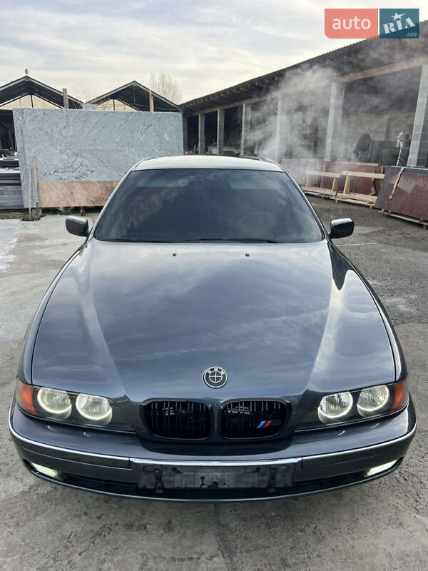 BMW 5 Series 2000
