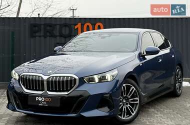 Седан BMW 5 Series 2023 в Києві