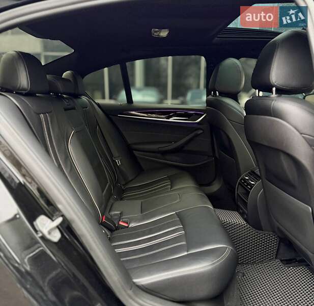 Седан BMW 5 Series 2018 в Днепре