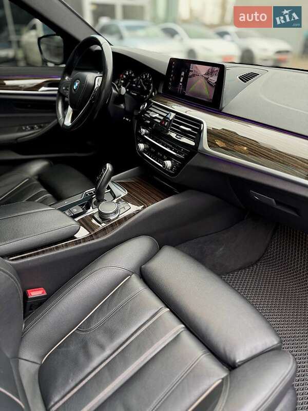 Седан BMW 5 Series 2018 в Днепре