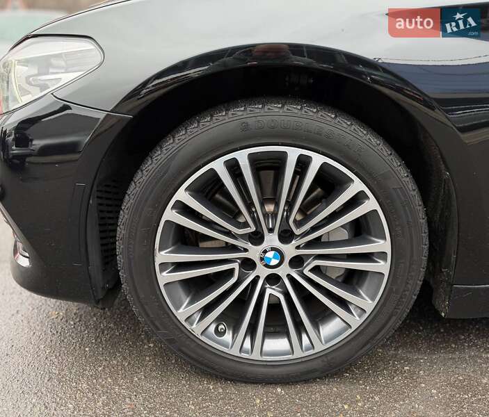 Седан BMW 5 Series 2018 в Днепре