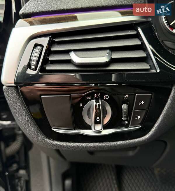 Седан BMW 5 Series 2018 в Днепре