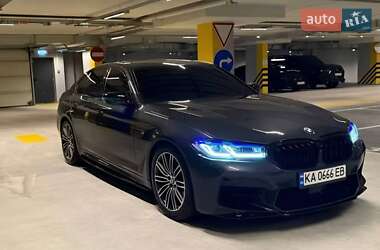 Седан BMW 5 Series 2017 в Львові