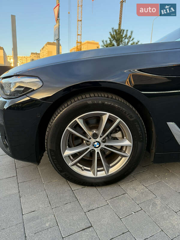 Седан BMW 5 Series 2020 в Хмельницком